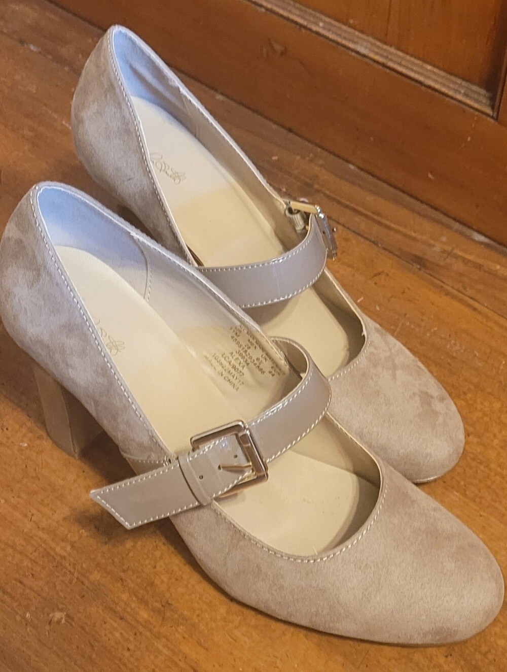 Jaclyn Smith Gray Suede Mary Jane Heels with Gold Buckle